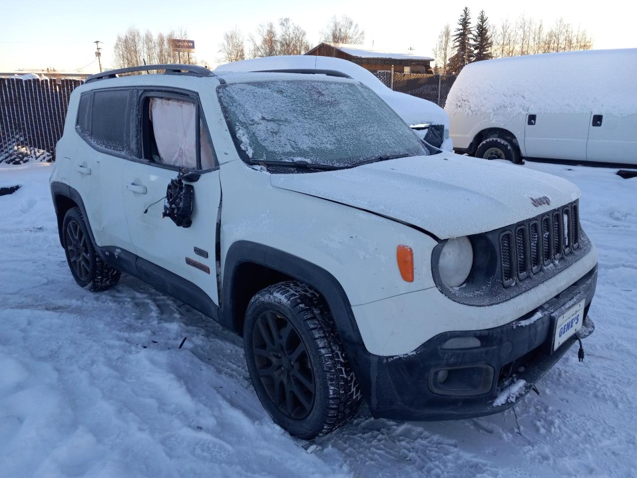 Photo 3 VIN: ZACCJBBT9GPE16677 - JEEP RENEGADE 