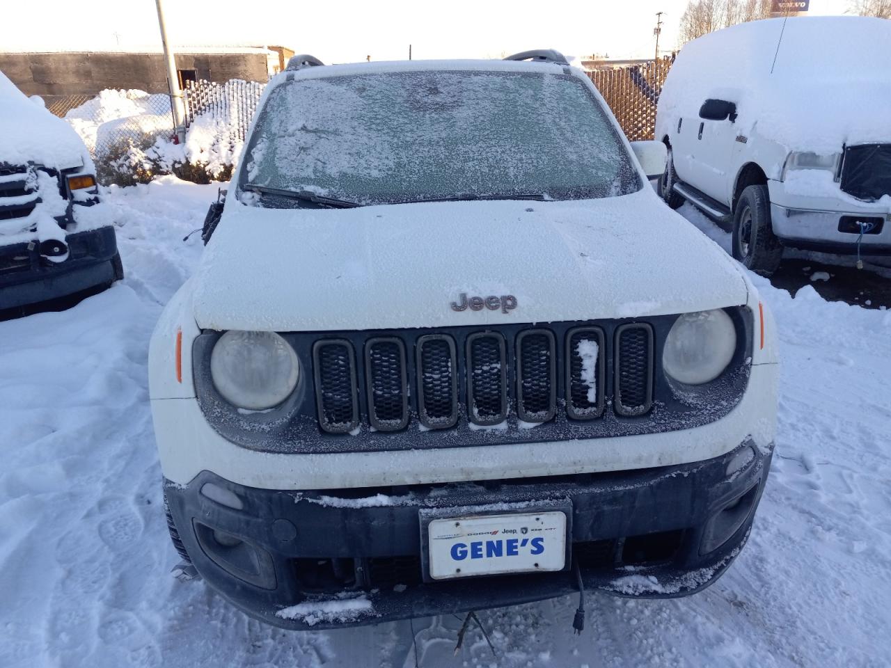 Photo 4 VIN: ZACCJBBT9GPE16677 - JEEP RENEGADE 