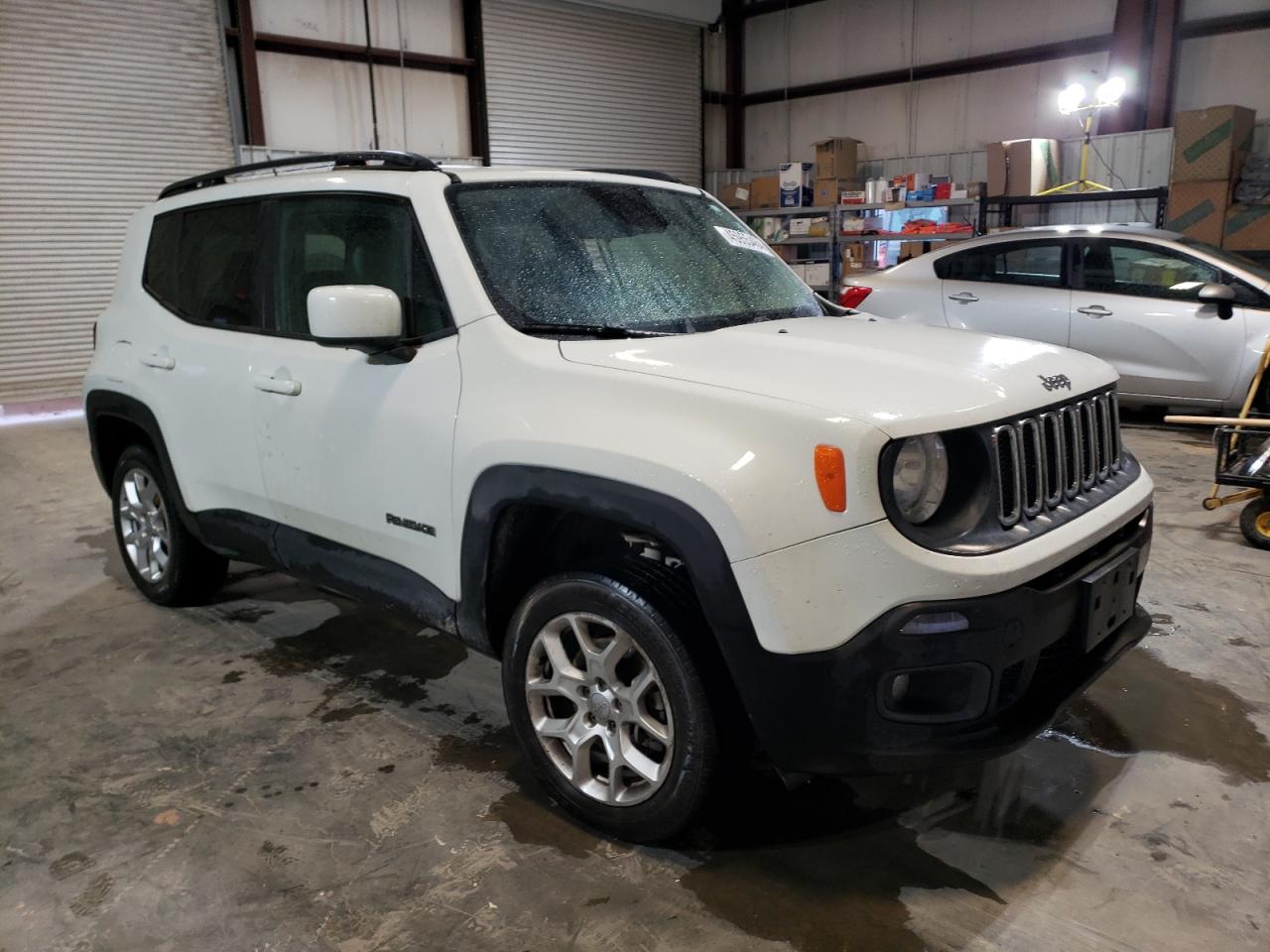 Photo 3 VIN: ZACCJBBTXFPB40928 - JEEP RENEGADE 