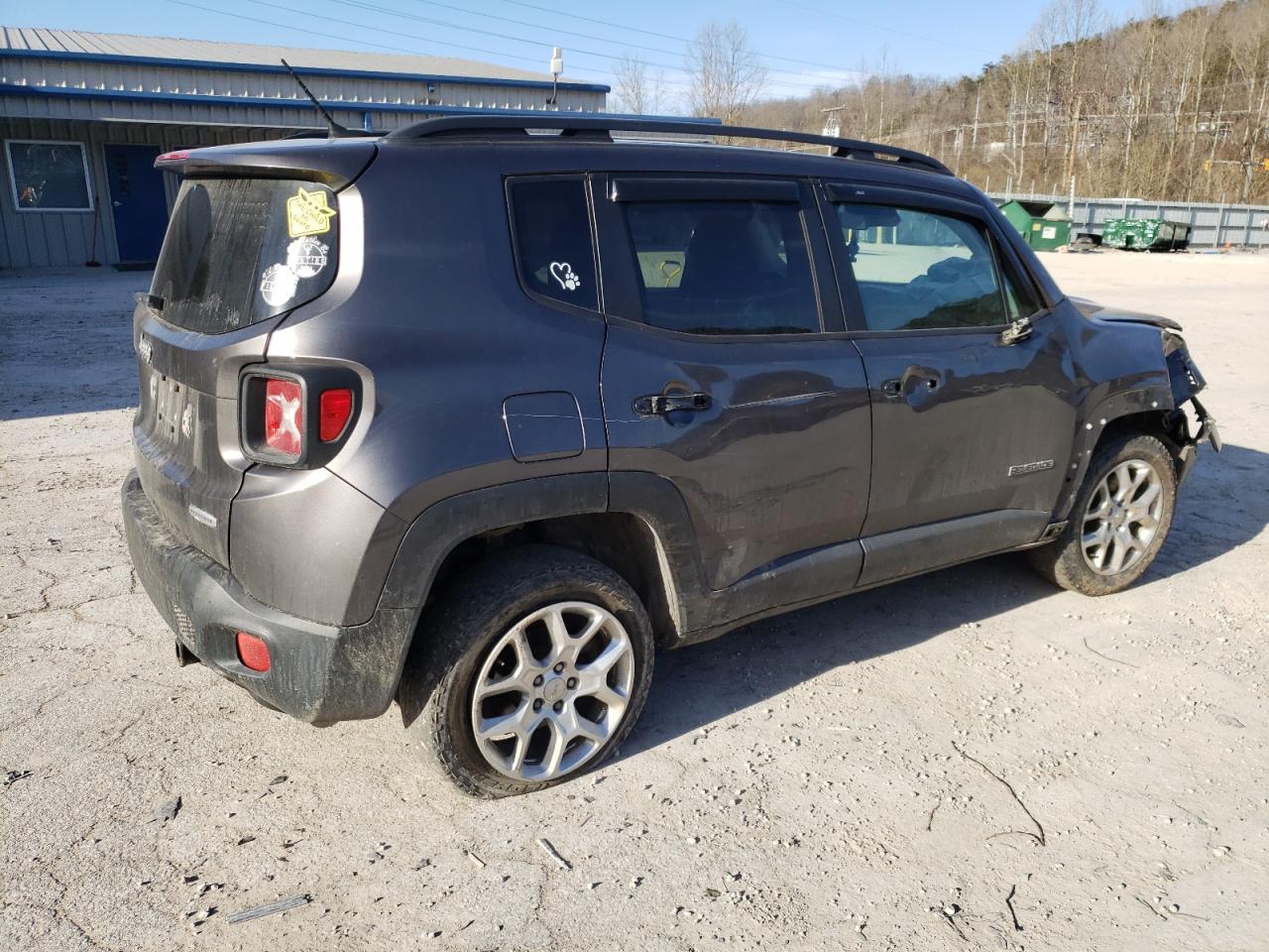 Photo 2 VIN: ZACCJBBTXGPE00357 - JEEP RENEGADE 