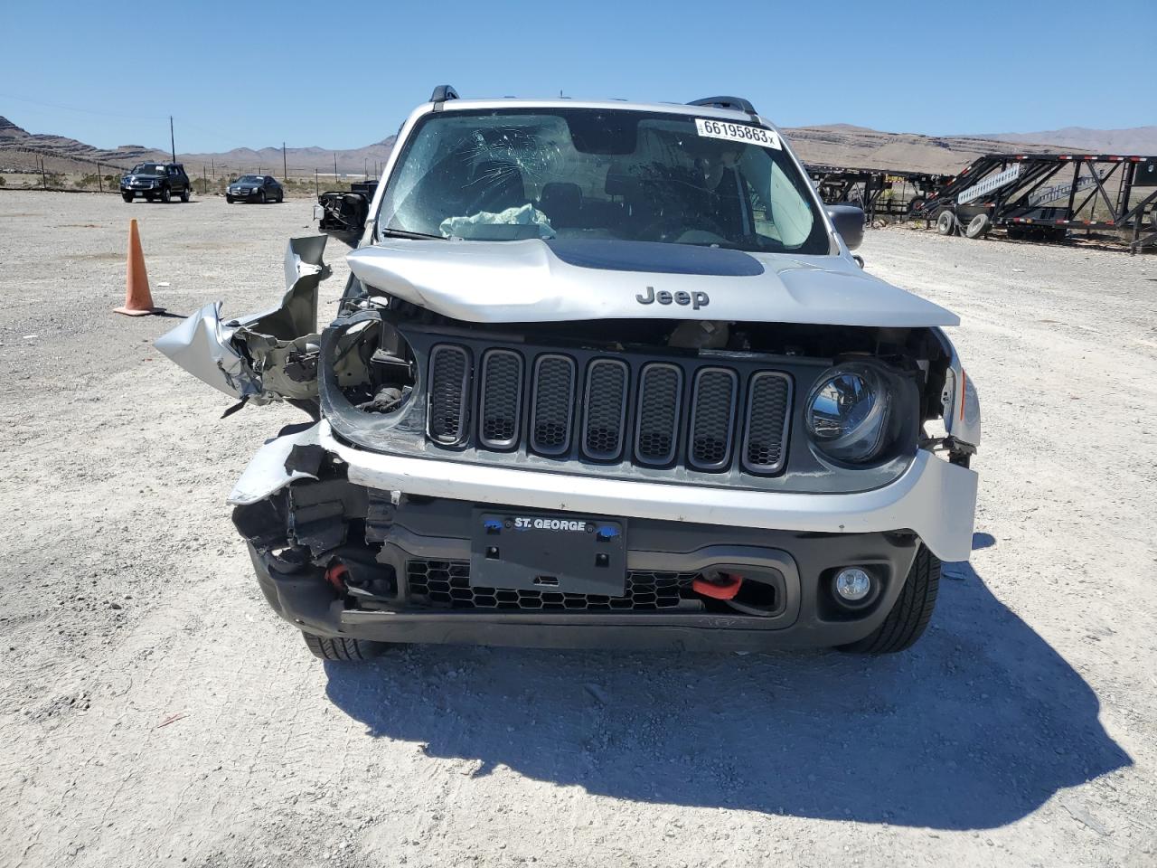 Photo 4 VIN: ZACCJBCB1HPE87654 - JEEP RENEGADE 