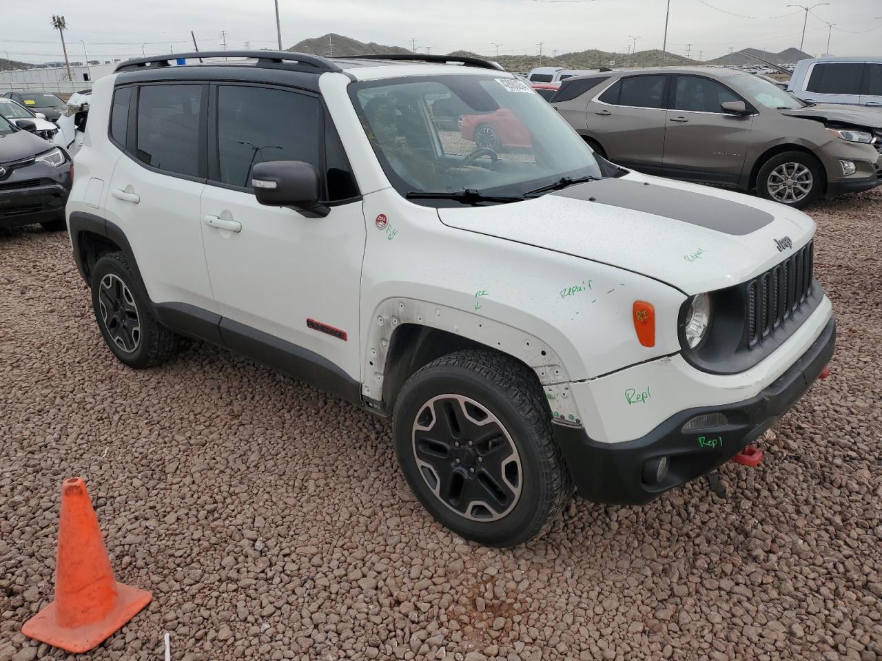 Photo 3 VIN: ZACCJBCB1HPF53815 - JEEP RENEGADE 