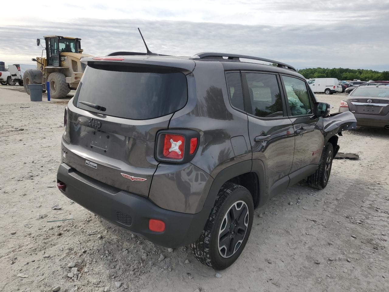 Photo 2 VIN: ZACCJBCB1HPG54594 - JEEP RENEGADE 