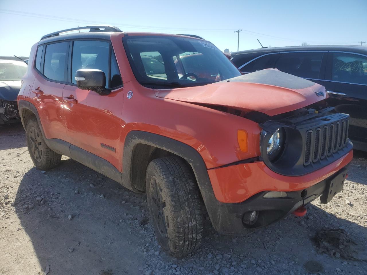 Photo 3 VIN: ZACCJBCB1JPH88818 - JEEP RENEGADE 