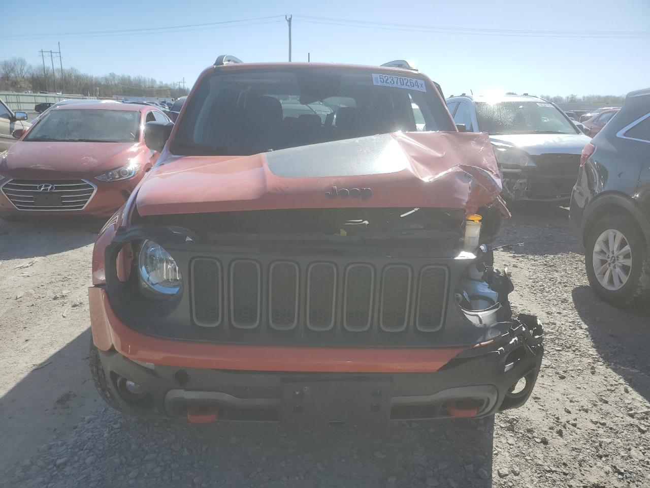 Photo 4 VIN: ZACCJBCB1JPH88818 - JEEP RENEGADE 