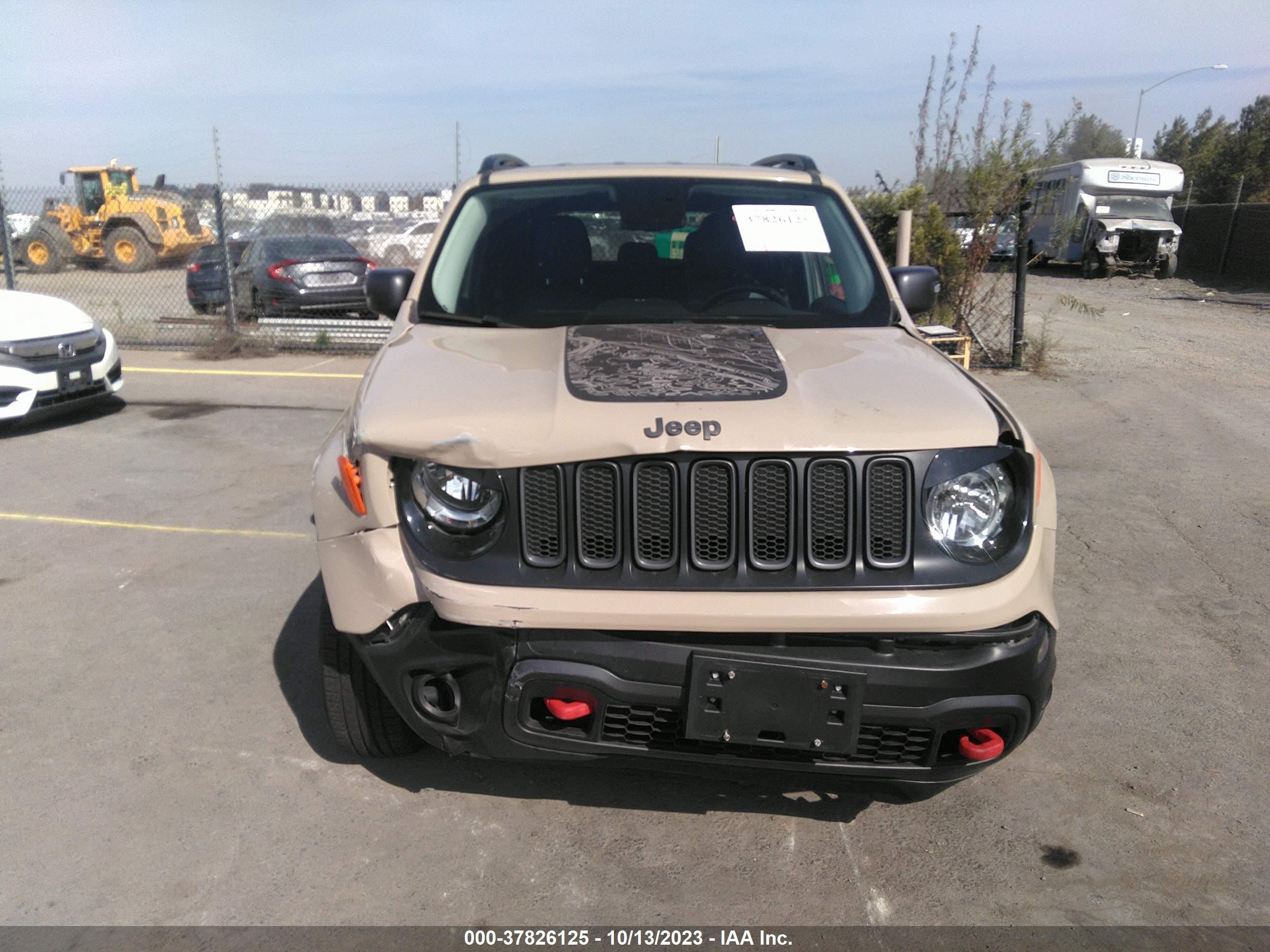 Photo 11 VIN: ZACCJBCB3HPF87657 - JEEP RENEGADE 