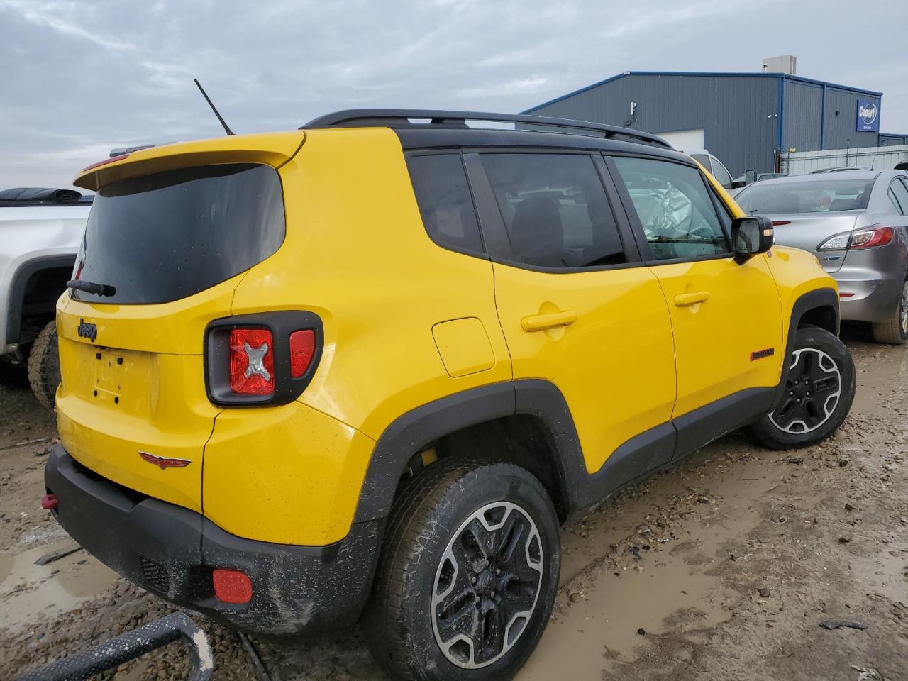 Photo 2 VIN: ZACCJBCB3HPG00715 - JEEP RENEGADE 