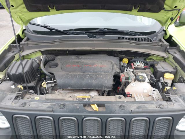 Photo 9 VIN: ZACCJBCB3JPG81494 - JEEP RENEGADE 