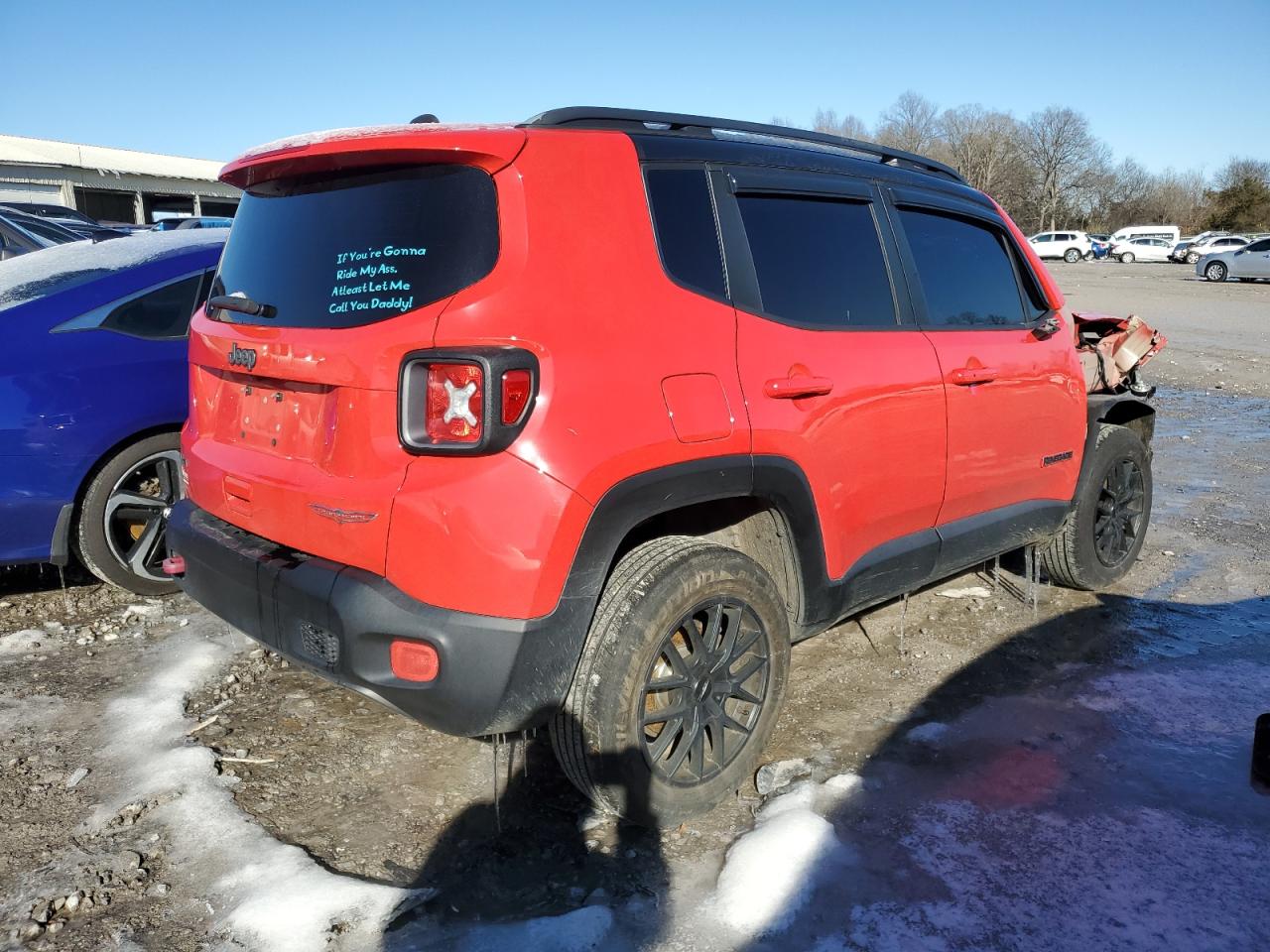 Photo 2 VIN: ZACCJBCB3JPH20228 - JEEP RENEGADE 