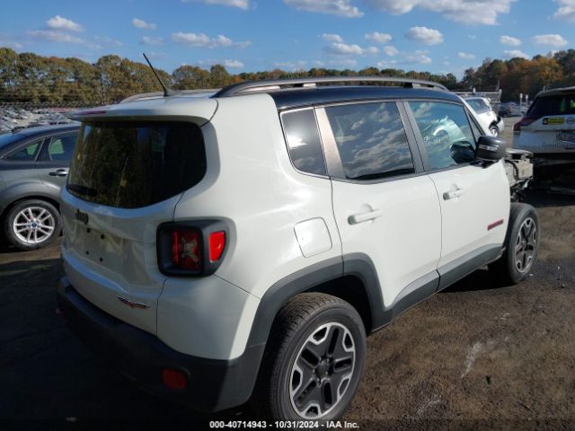 Photo 3 VIN: ZACCJBCB5HPE47416 - JEEP RENEGADE 