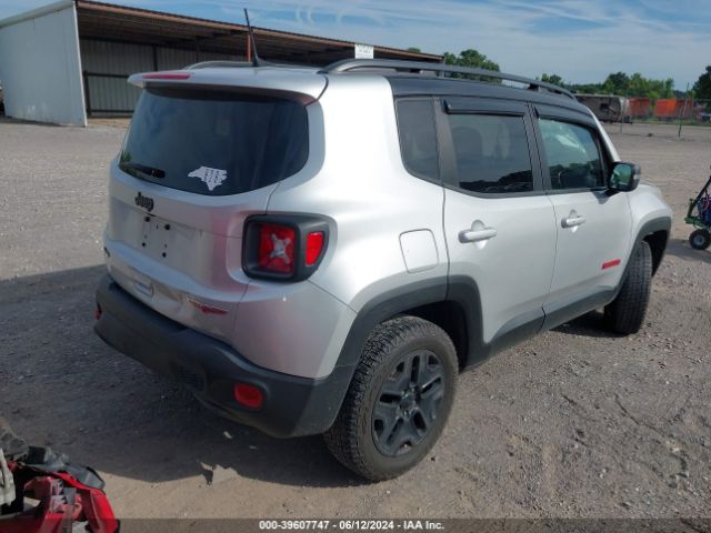 Photo 3 VIN: ZACCJBCB7JPH01746 - JEEP RENEGADE 