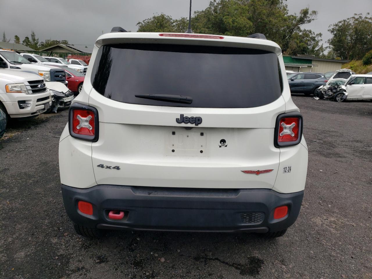 Photo 5 VIN: ZACCJBCB8HPE48379 - JEEP RENEGADE 