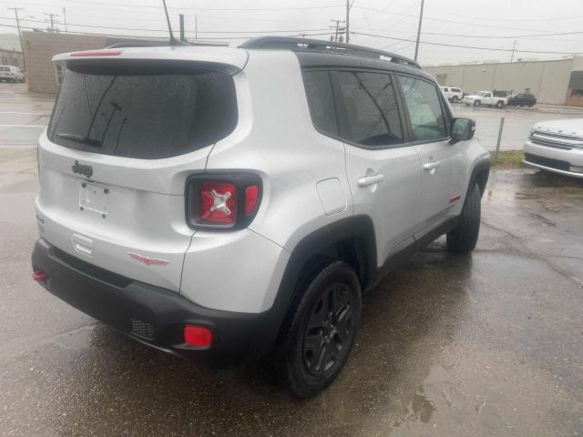 Photo 3 VIN: ZACCJBCB8JPG90417 - JEEP RENEGADE 