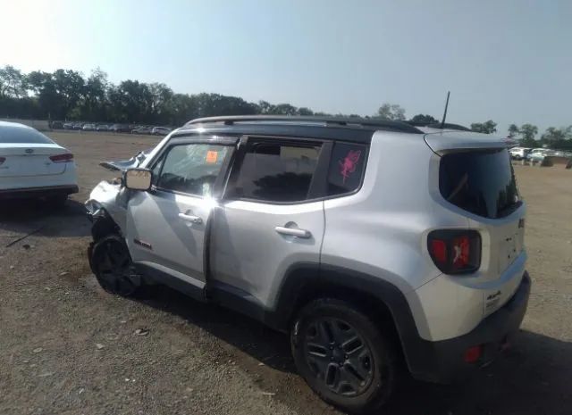 Photo 2 VIN: ZACCJBCB8JPH01979 - JEEP RENEGADE 