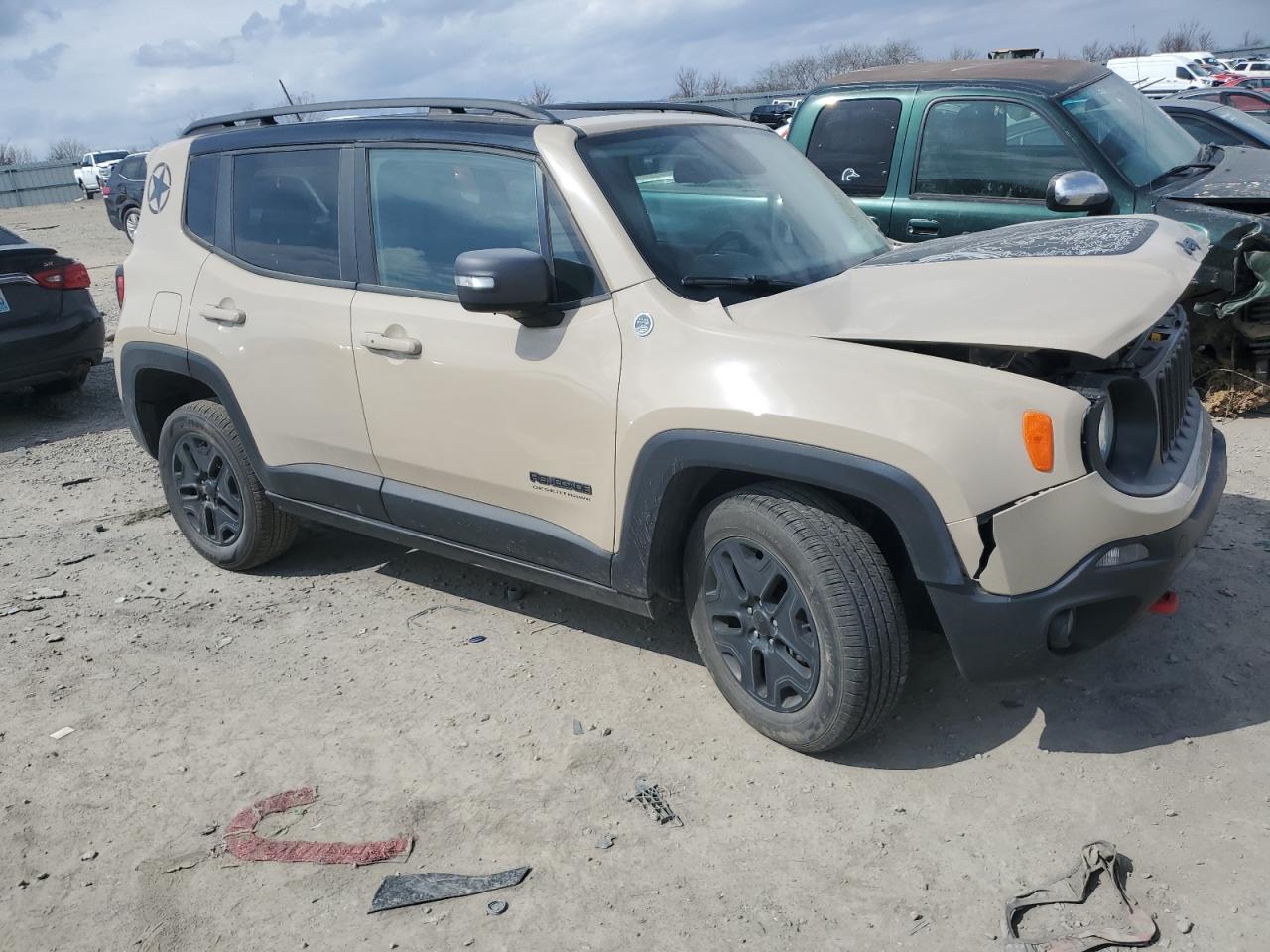 Photo 3 VIN: ZACCJBCB9HPF19749 - JEEP RENEGADE 