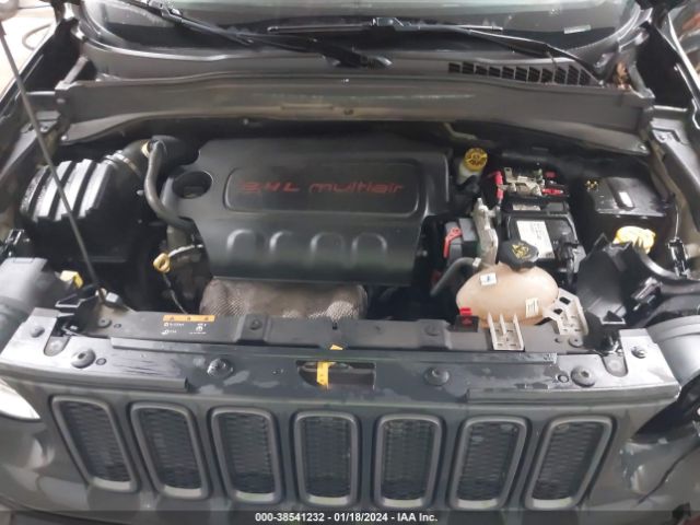 Photo 9 VIN: ZACCJBCBXHPE55866 - JEEP RENEGADE 