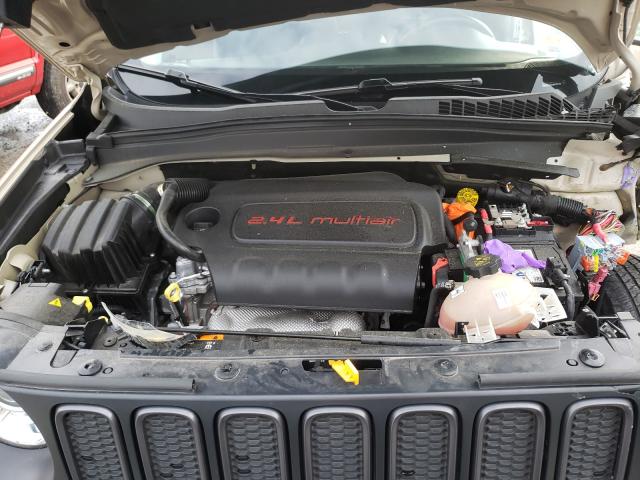 Photo 6 VIN: ZACCJBCBXHPF82102 - JEEP RENEGADE 