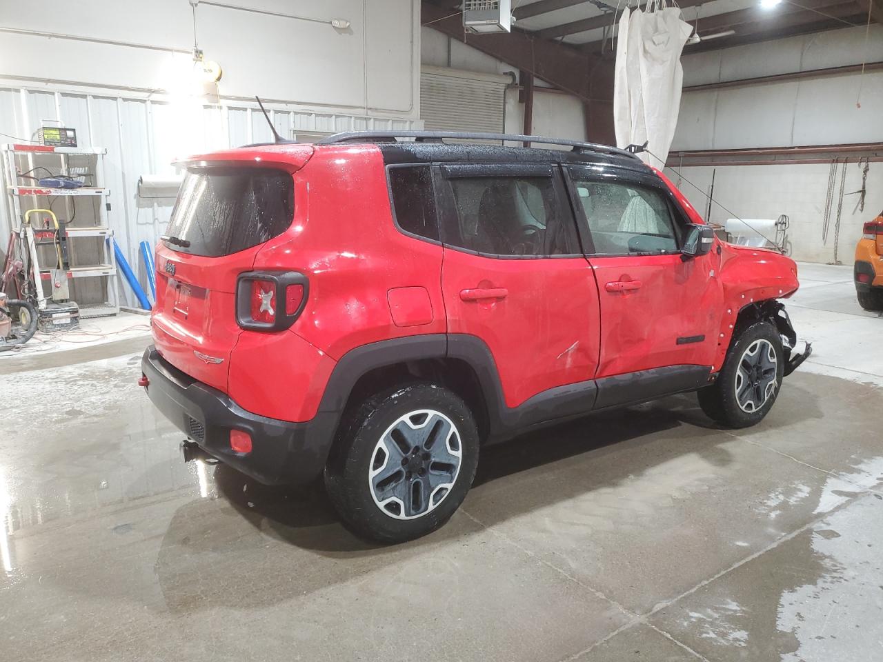 Photo 2 VIN: ZACCJBCT0FPB62377 - JEEP RENEGADE 