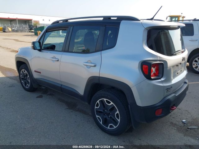 Photo 2 VIN: ZACCJBCT0FPB70632 - JEEP RENEGADE 