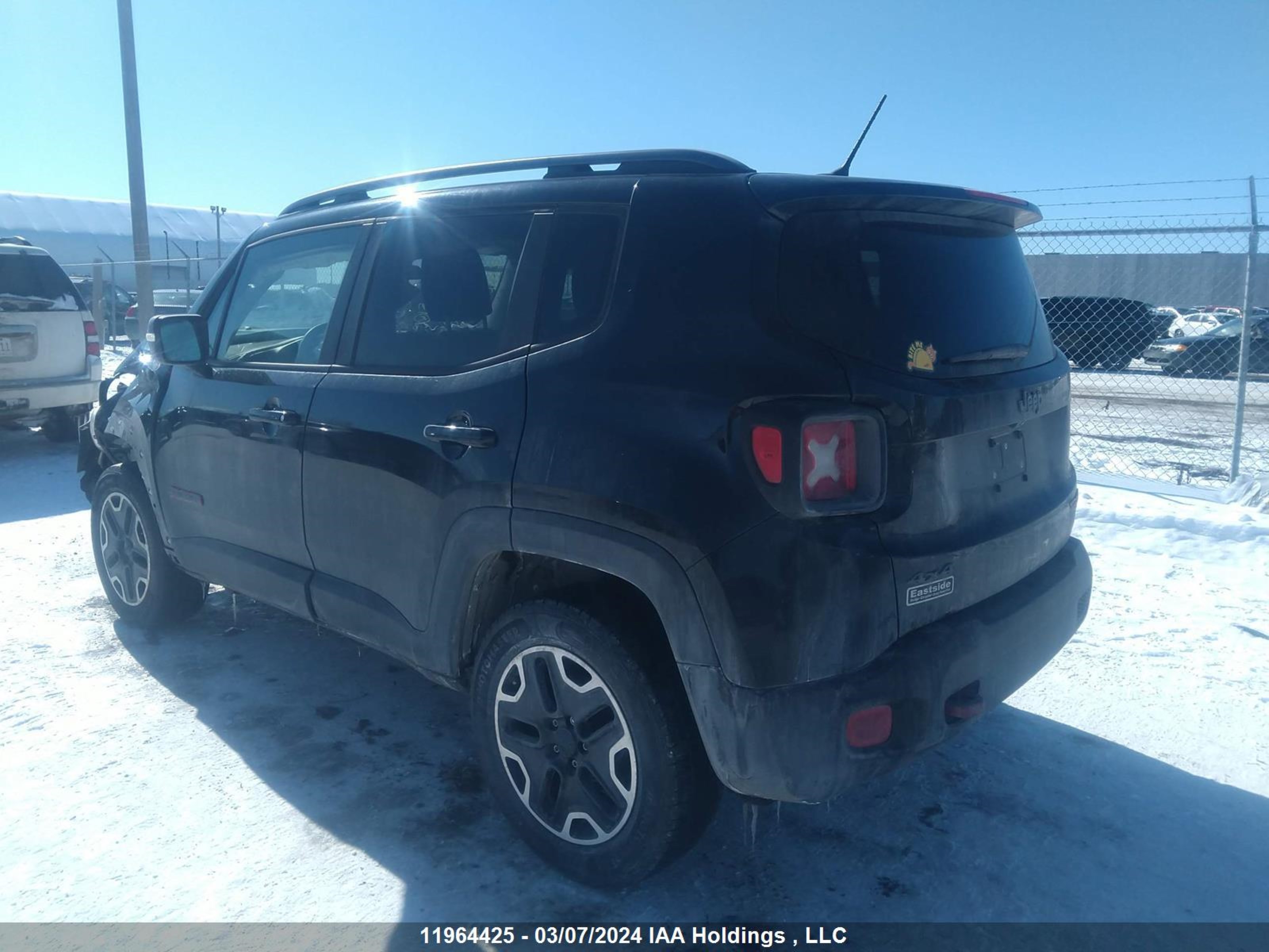 Photo 2 VIN: ZACCJBCT0FPB74010 - JEEP RENEGADE 