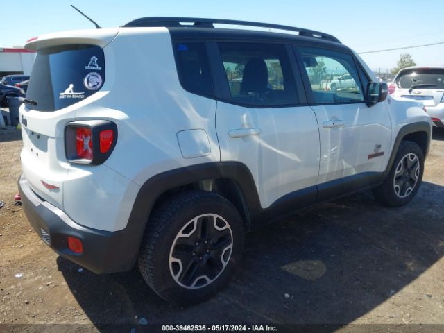 Photo 3 VIN: ZACCJBCT2GPC55894 - JEEP RENEGADE 