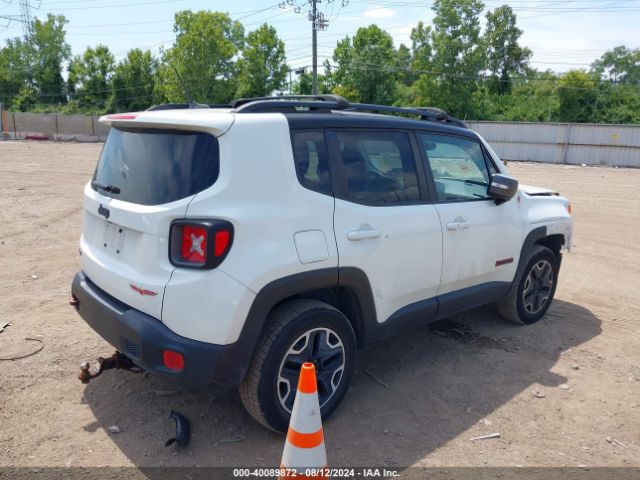 Photo 3 VIN: ZACCJBCT3GPD39433 - JEEP RENEGADE 