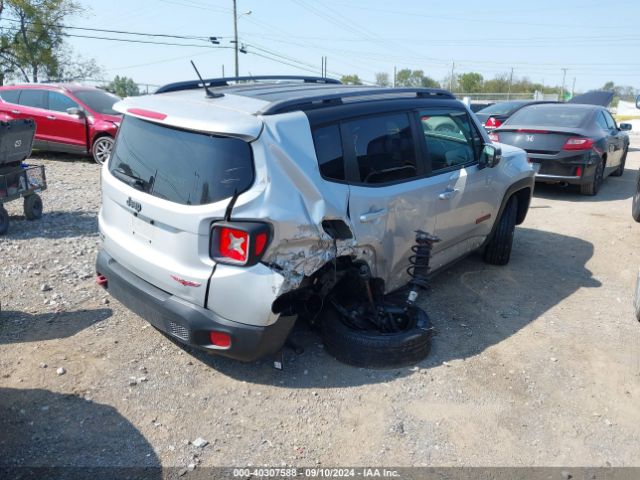 Photo 3 VIN: ZACCJBCT4FPB30345 - JEEP RENEGADE 