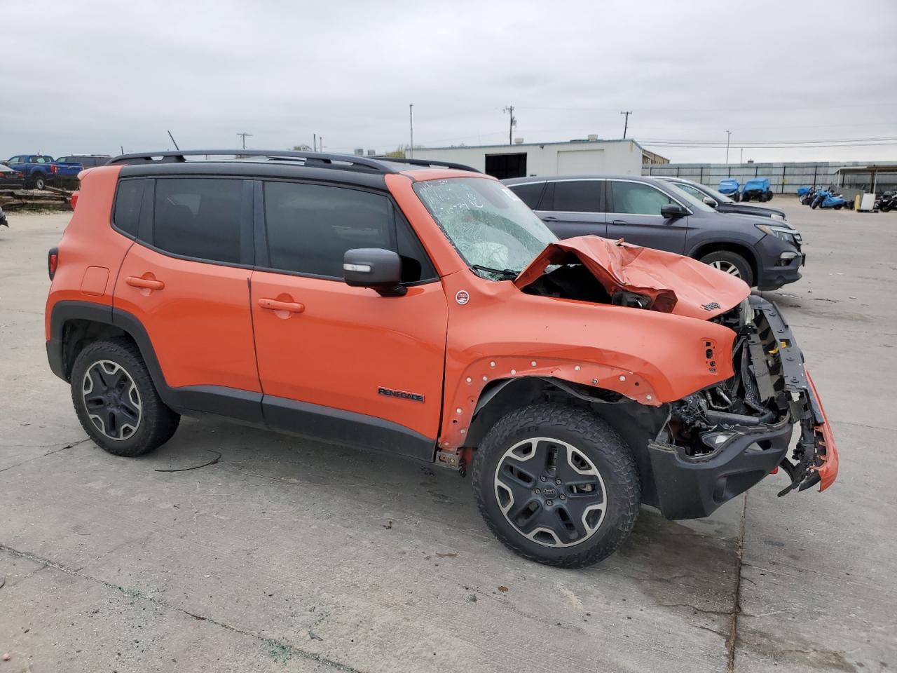 Photo 3 VIN: ZACCJBCT5FPB88173 - JEEP RENEGADE 