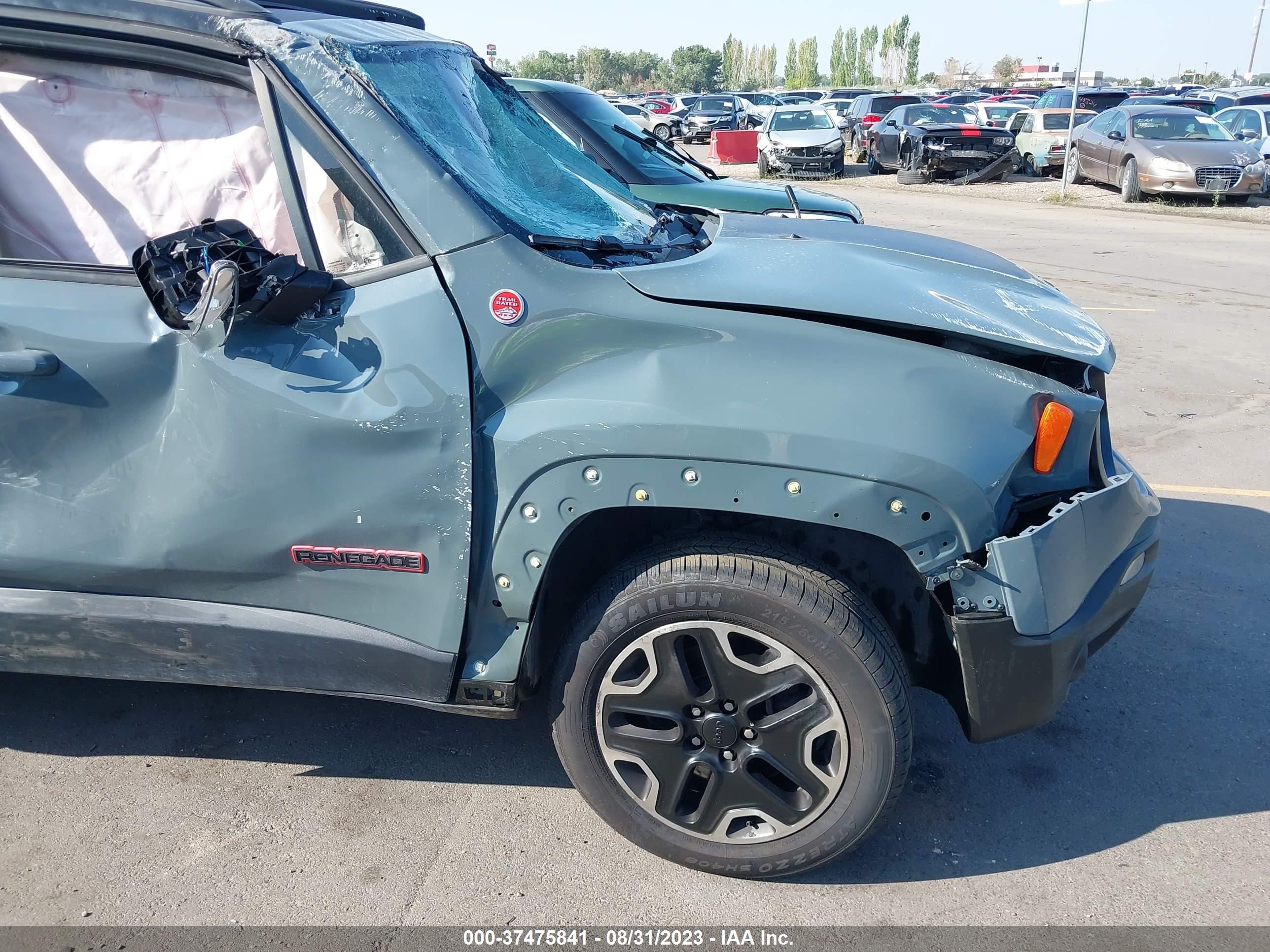 Photo 5 VIN: ZACCJBCT8GPC78306 - JEEP RENEGADE 