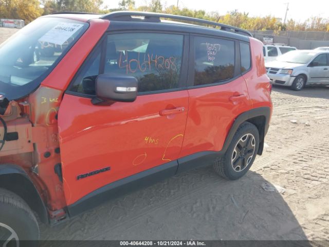 Photo 5 VIN: ZACCJBCT8GPD70712 - JEEP RENEGADE 