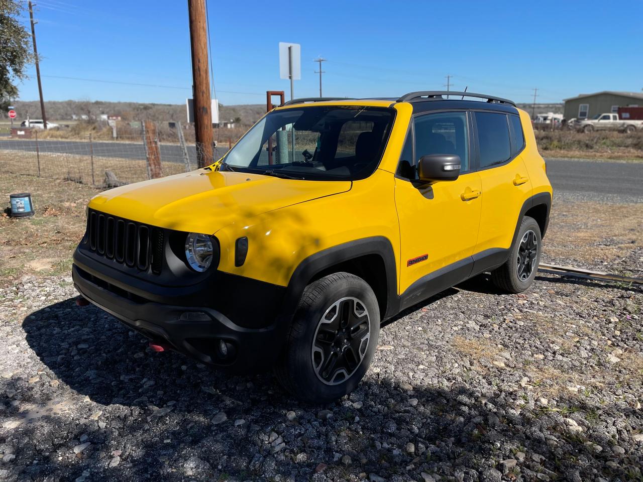 Photo 3 VIN: ZACCJBCT8GPE23716 - JEEP RENEGADE 