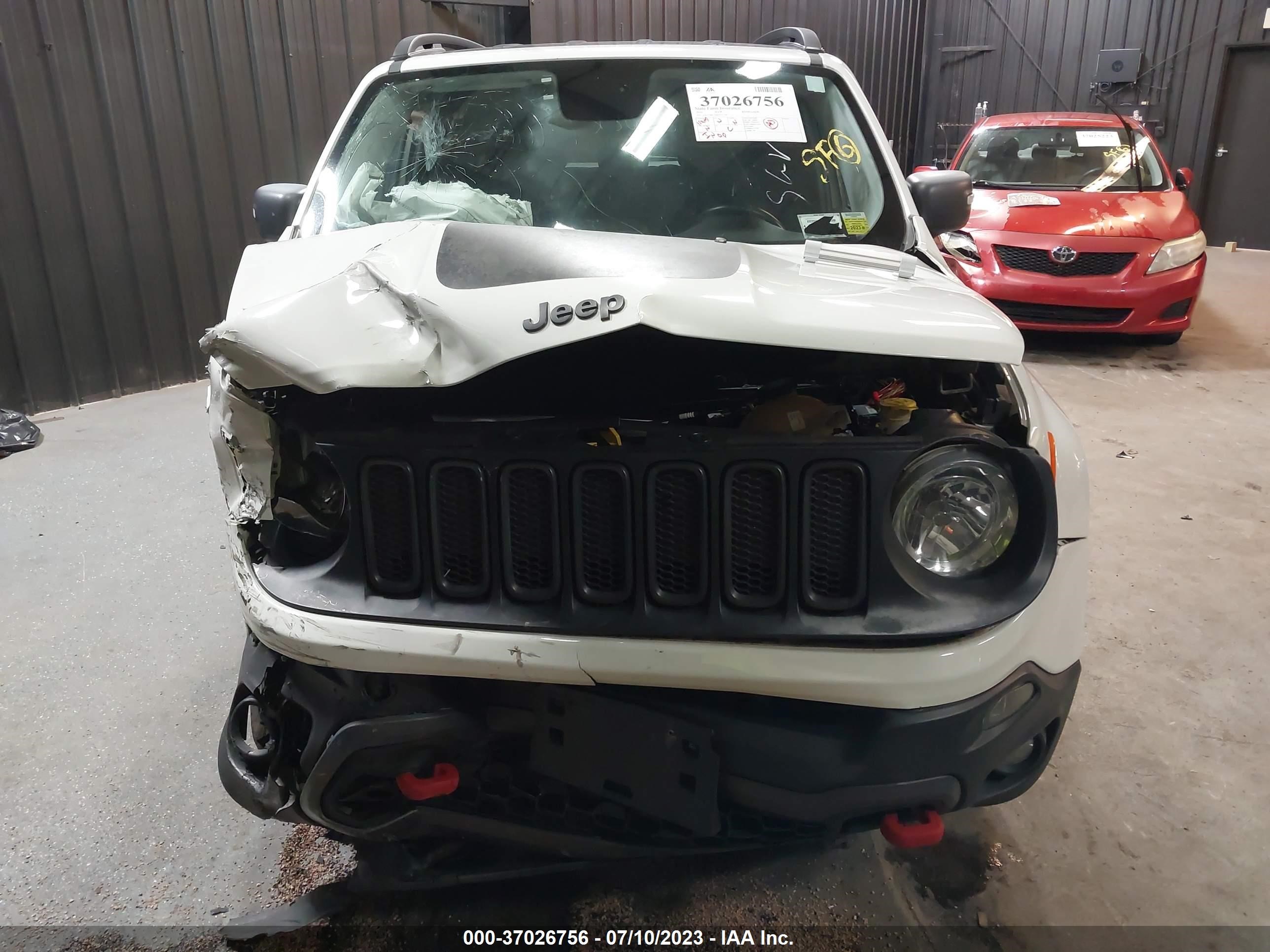 Photo 5 VIN: ZACCJBCT9GPD32518 - JEEP RENEGADE 