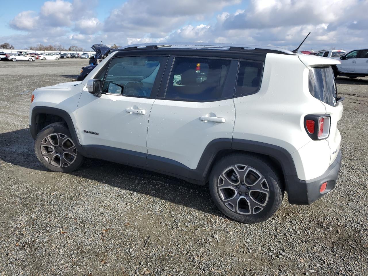 Photo 1 VIN: ZACCJBDT3FPB33008 - JEEP RENEGADE 