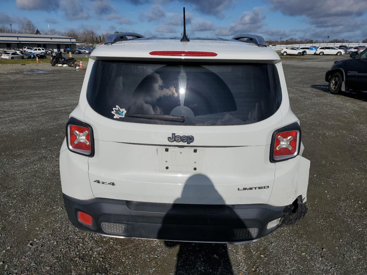 Photo 5 VIN: ZACCJBDT3FPB33008 - JEEP RENEGADE 