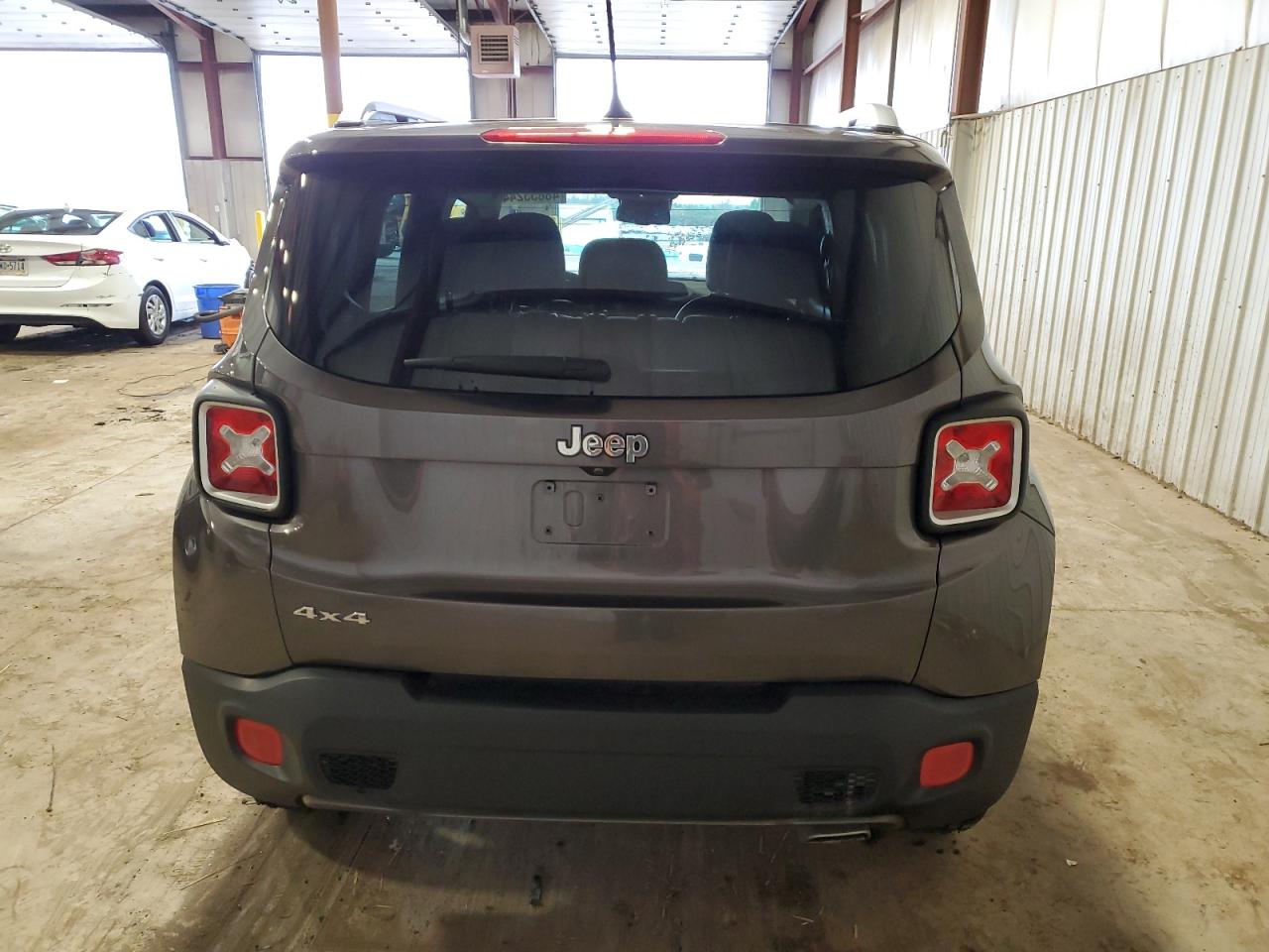 Photo 5 VIN: ZACCJBDT9GPD05883 - JEEP RENEGADE 