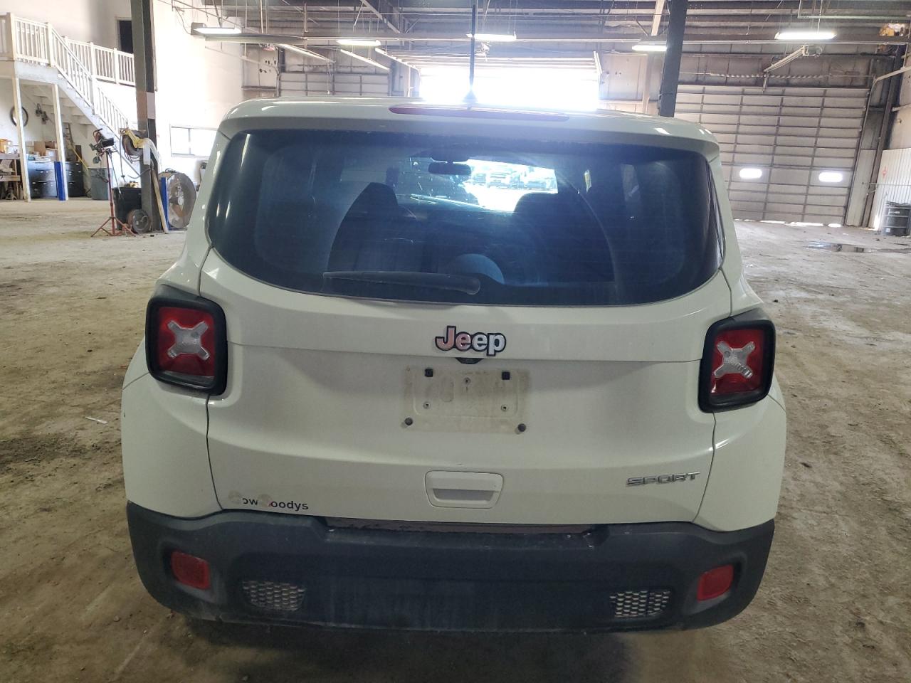 Photo 5 VIN: ZACNJAAB0KPK14571 - JEEP RENEGADE 