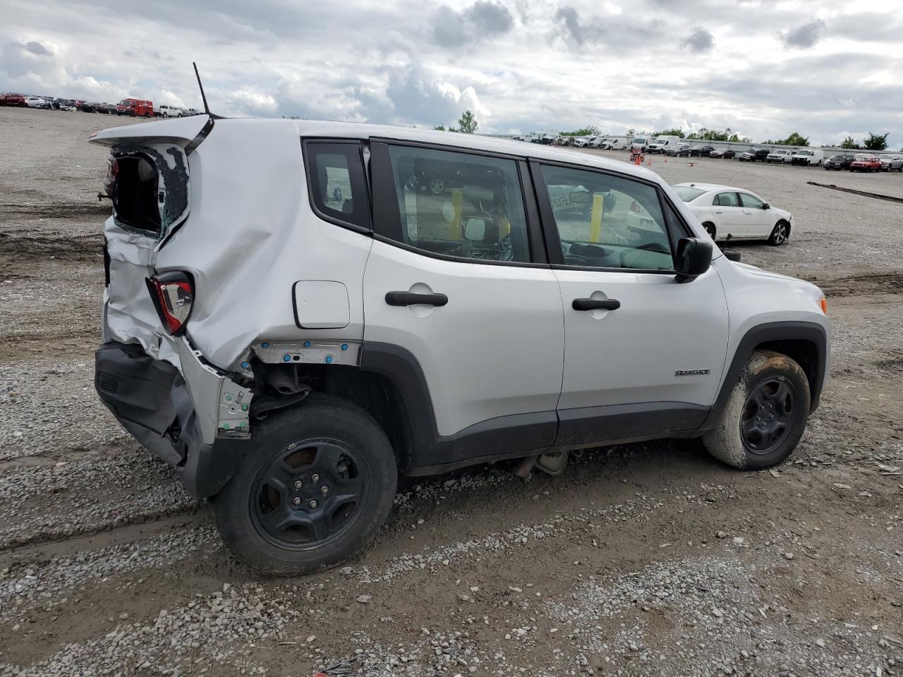 Photo 2 VIN: ZACNJAAB3LPL76650 - JEEP RENEGADE 