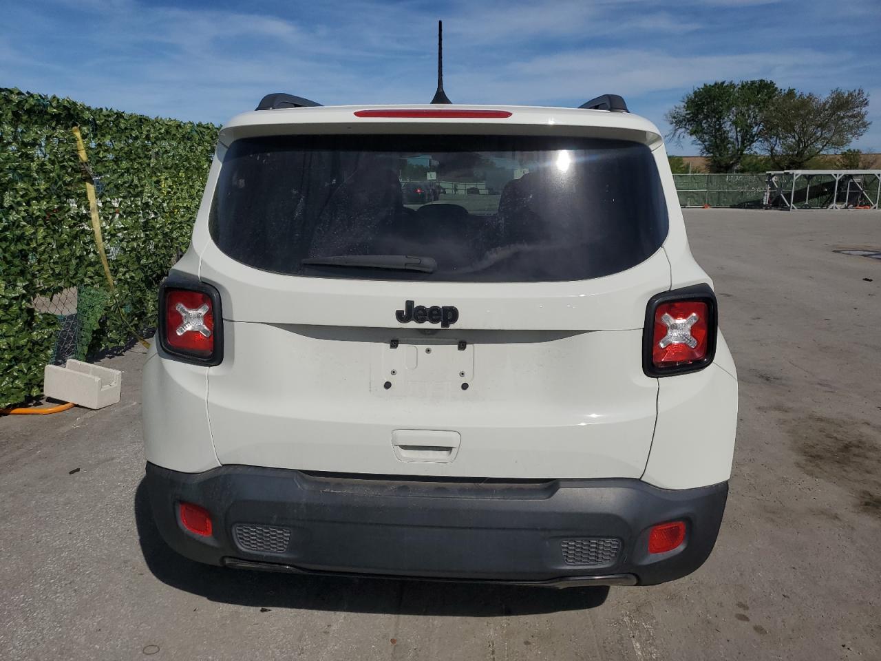 Photo 5 VIN: ZACNJABB0LPL00673 - JEEP RENEGADE 