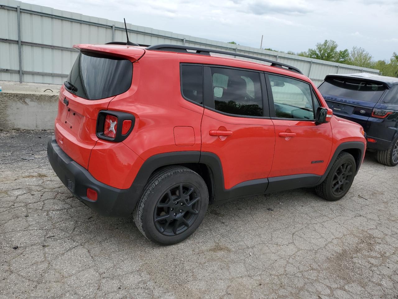 Photo 2 VIN: ZACNJABB1LPL26831 - JEEP RENEGADE 