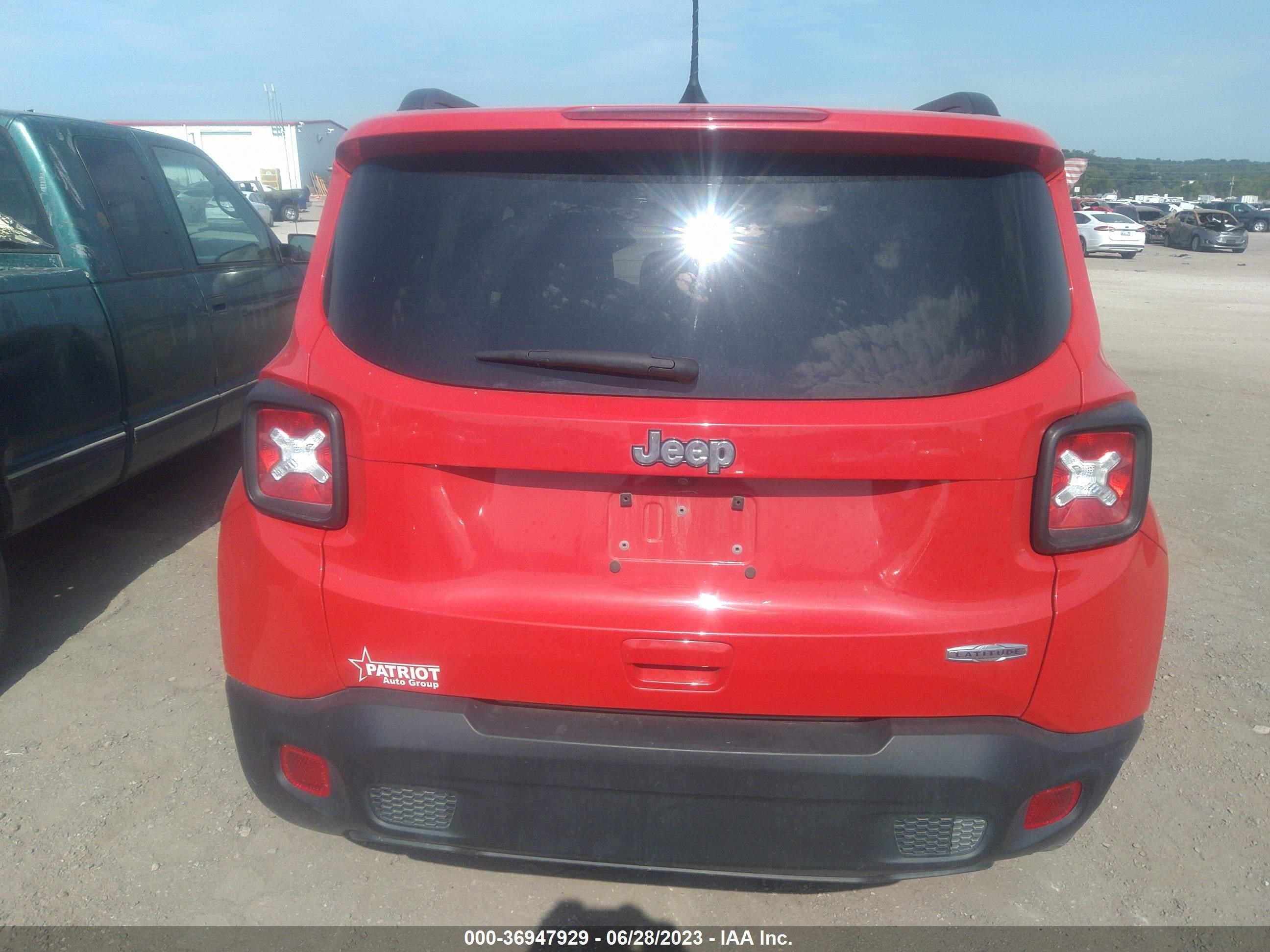 Photo 14 VIN: ZACNJABB4LPK94358 - JEEP RENEGADE 