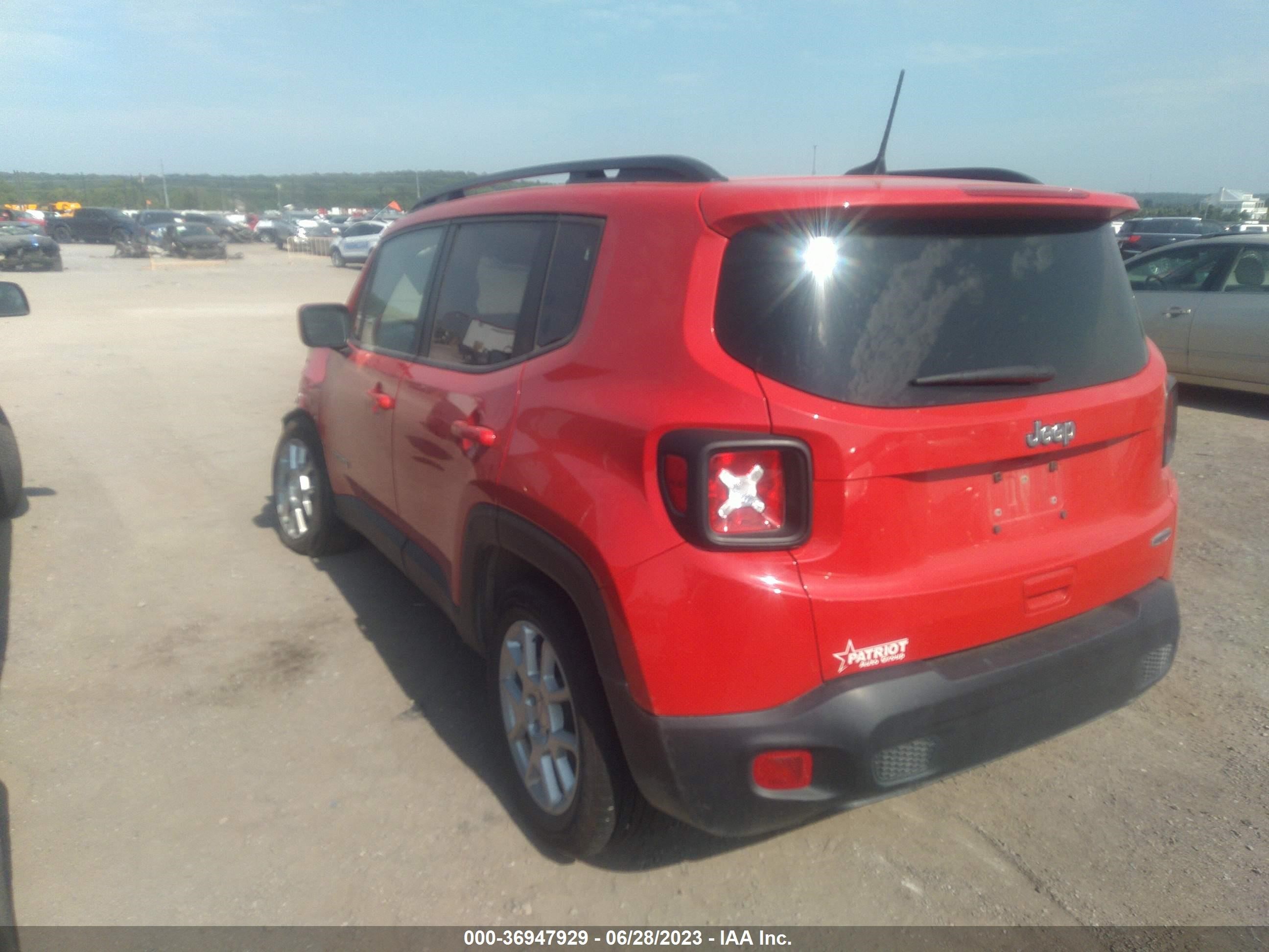 Photo 2 VIN: ZACNJABB4LPK94358 - JEEP RENEGADE 