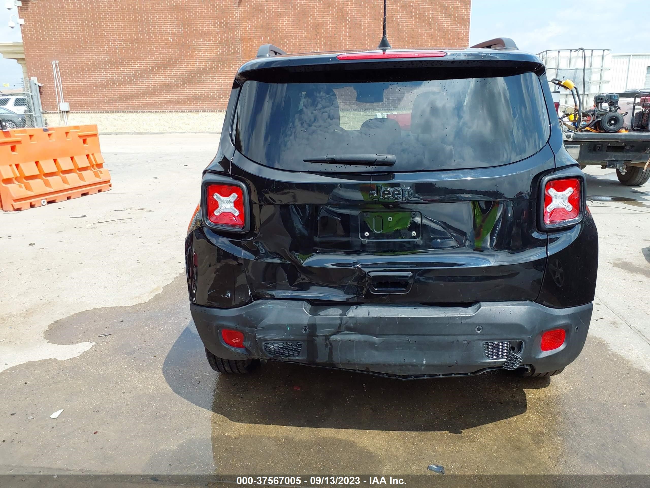 Photo 15 VIN: ZACNJABB4LPL74811 - JEEP RENEGADE 