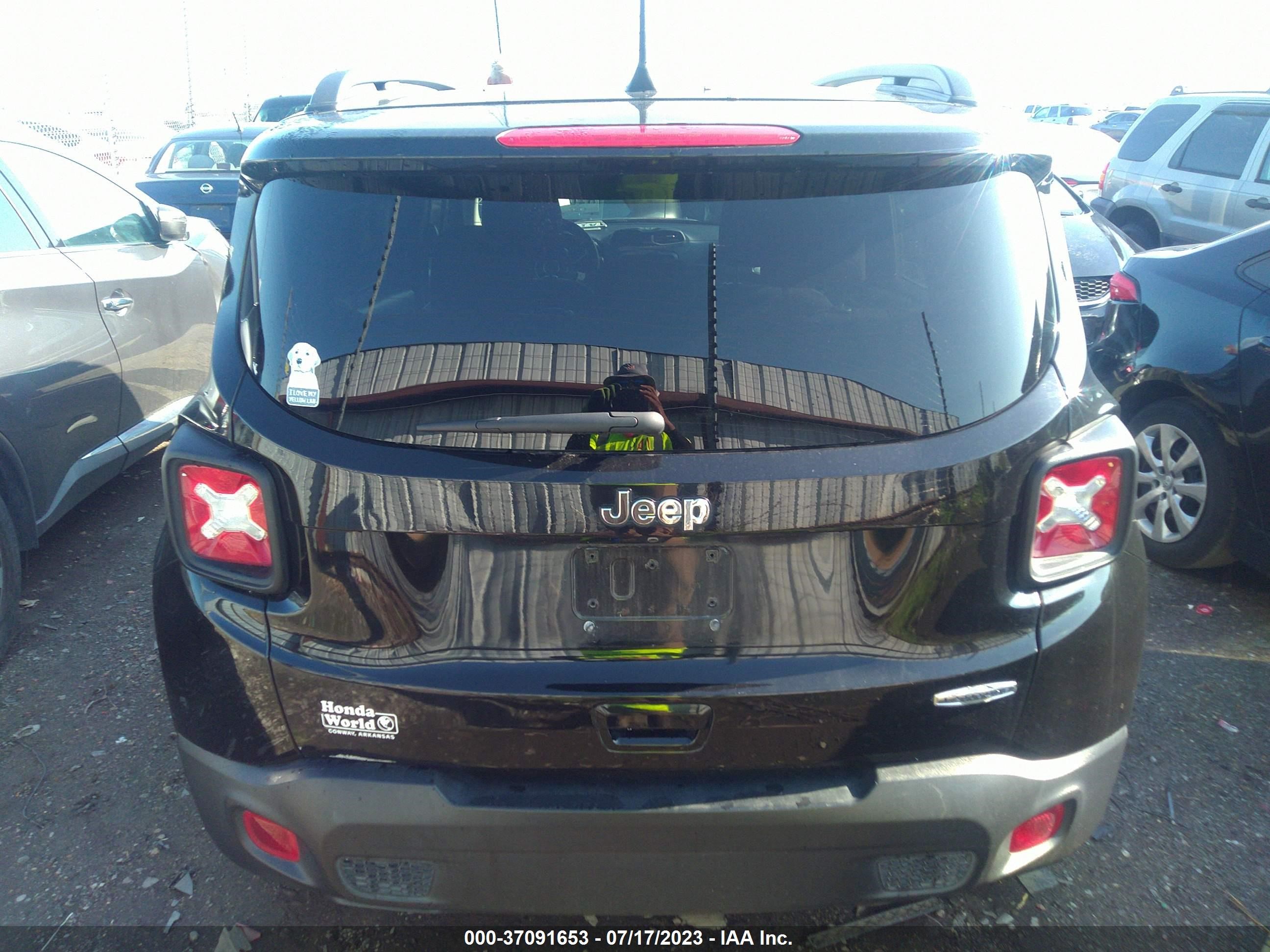 Photo 15 VIN: ZACNJABB8KPJ75310 - JEEP RENEGADE 