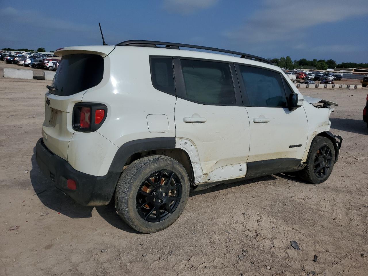 Photo 2 VIN: ZACNJABBXKPK14494 - JEEP RENEGADE 