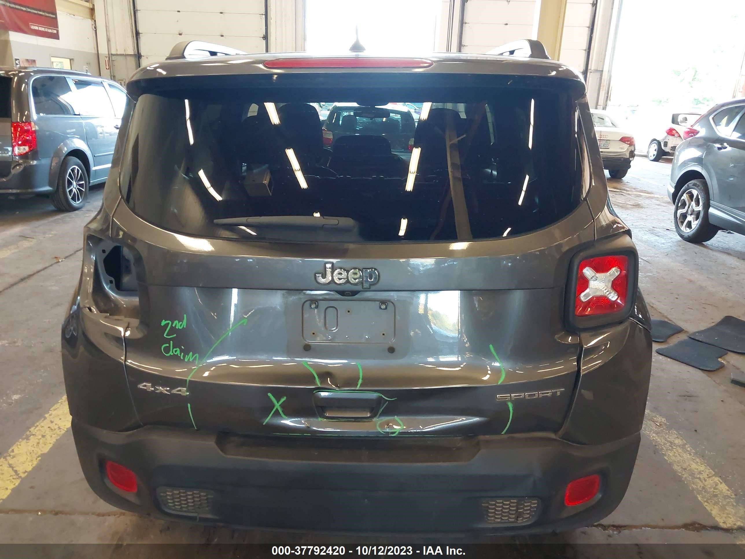 Photo 16 VIN: ZACNJBAB2KPK55225 - JEEP RENEGADE 