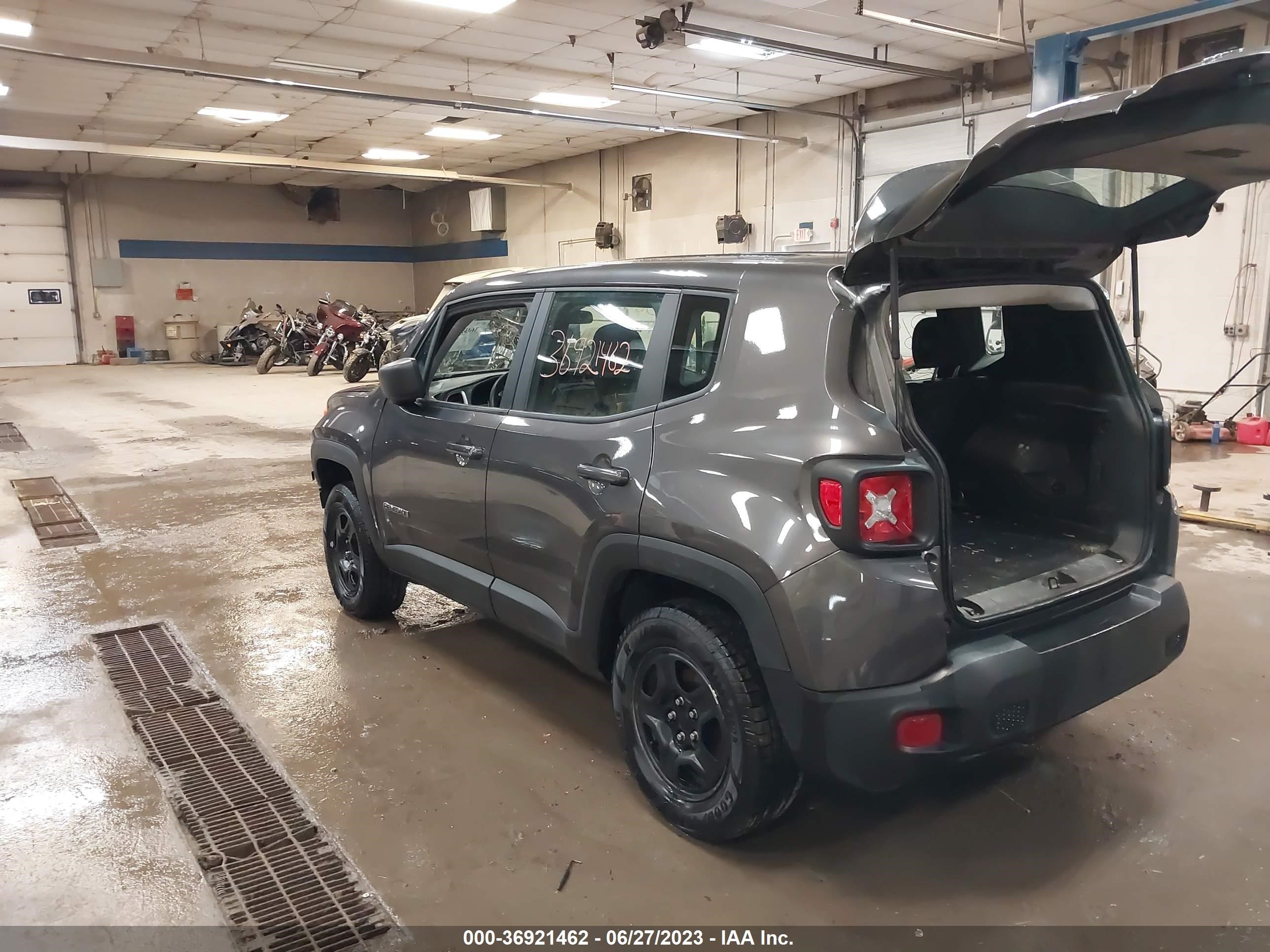 Photo 2 VIN: ZACNJBAB4KPK88680 - JEEP RENEGADE 