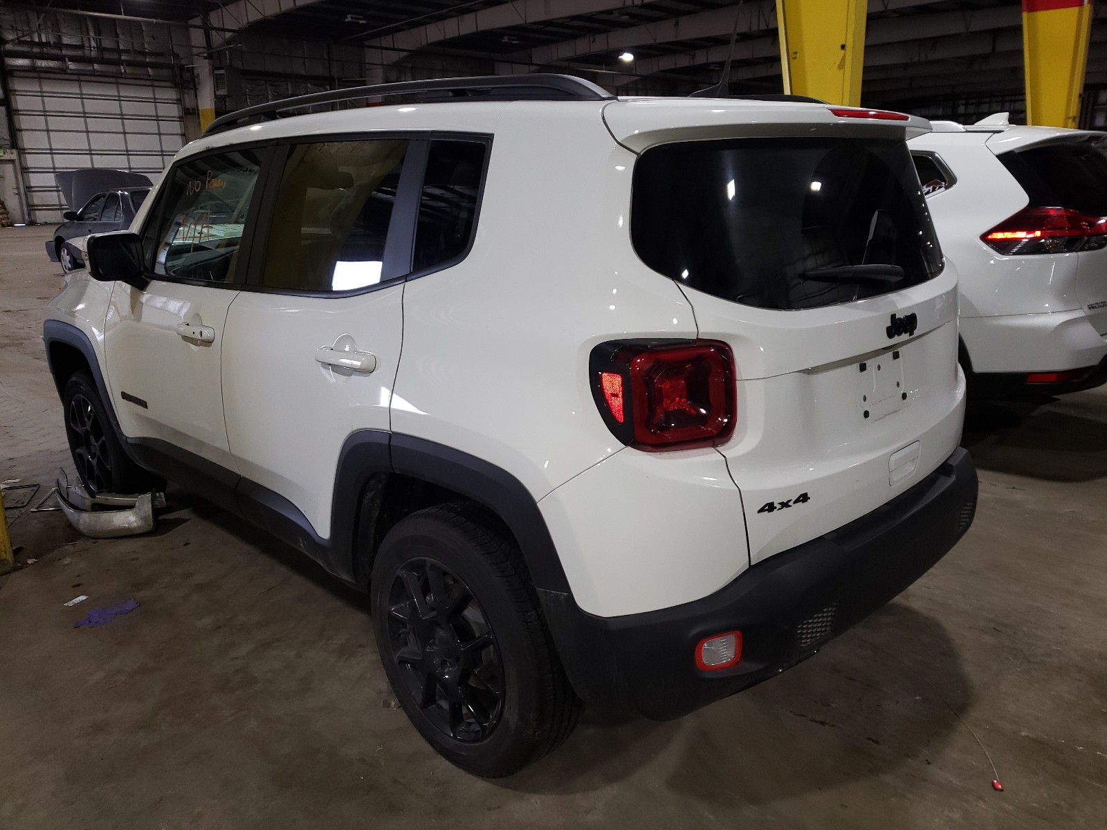 Photo 2 VIN: ZACNJBBB0LPL35333 - JEEP RENEGADE L 