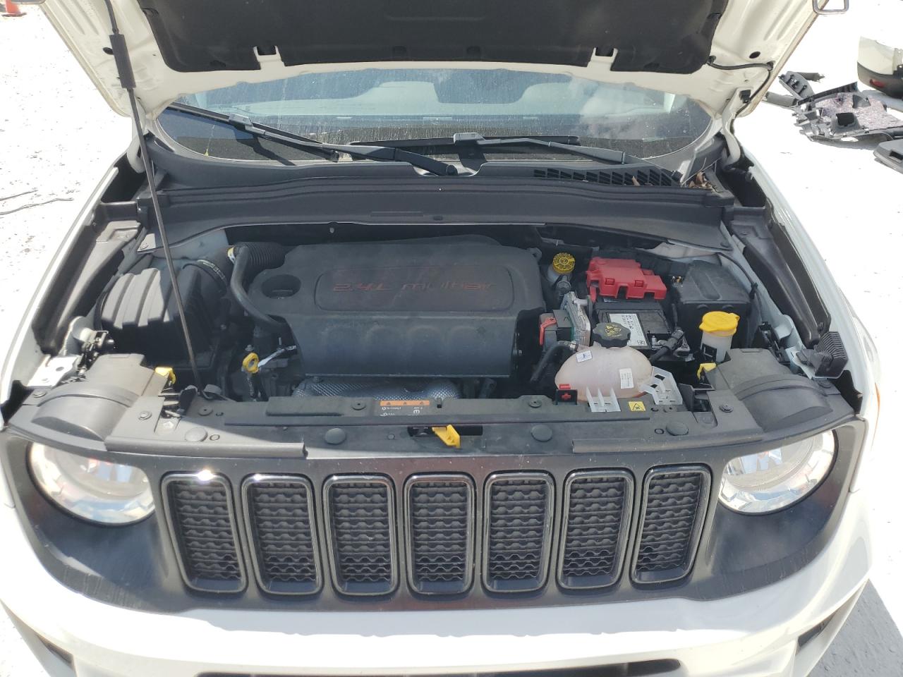 Photo 11 VIN: ZACNJBBB2LPK97720 - JEEP RENEGADE 