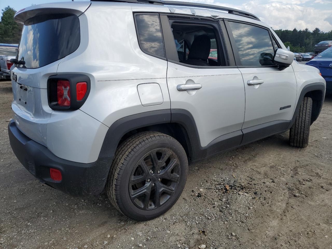 Photo 2 VIN: ZACNJBBB5KPK01142 - JEEP RENEGADE 