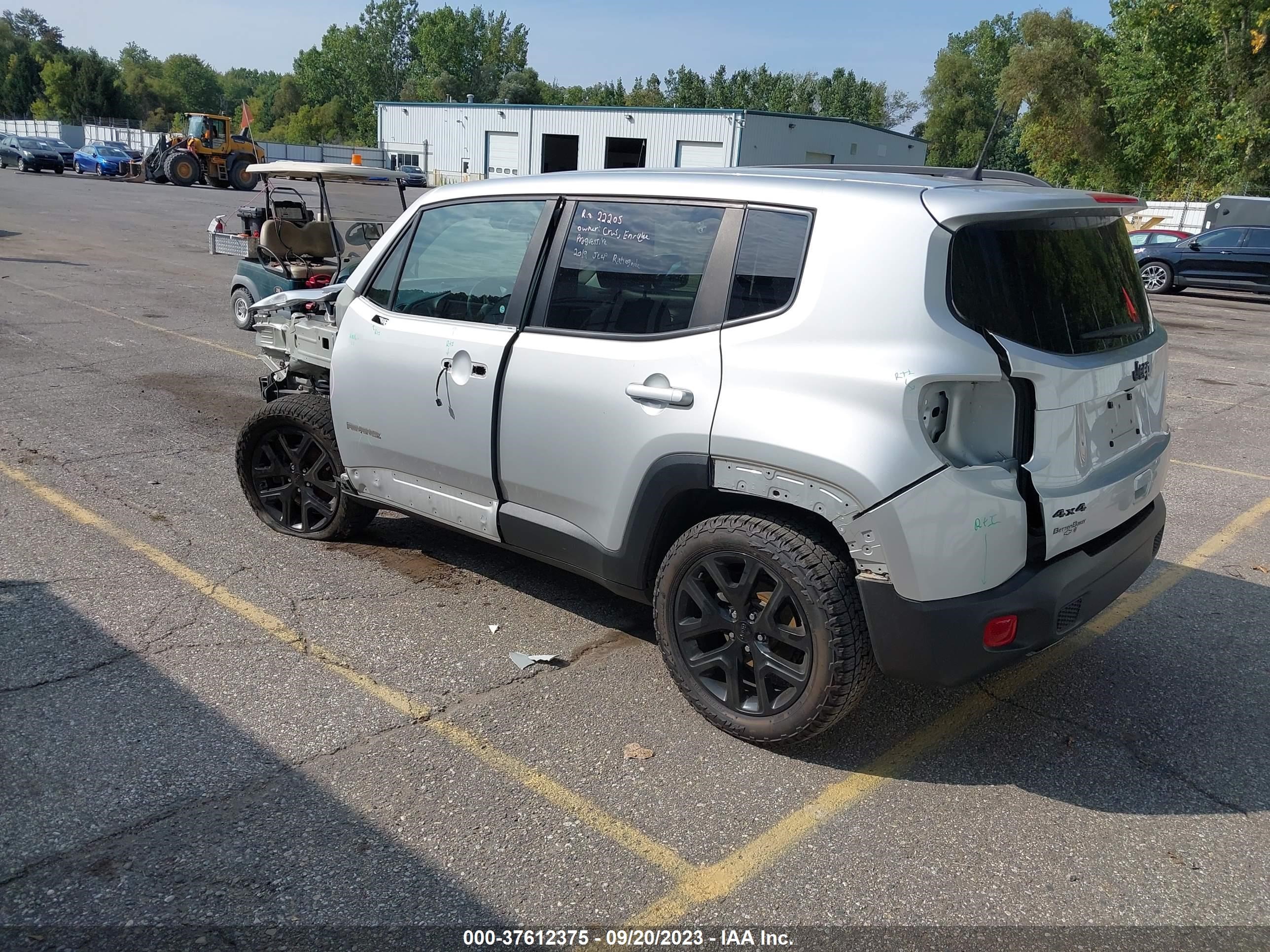 Photo 2 VIN: ZACNJBBB9KPJ90923 - JEEP RENEGADE 